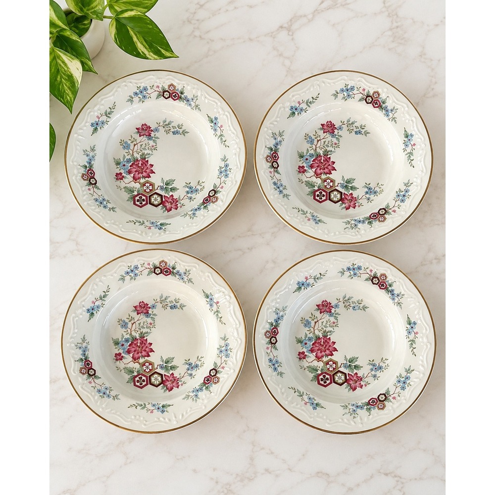Karolina Poland Fine China Soup Pasta Bowls Set of 4 Floral Gold Trim Scalloped